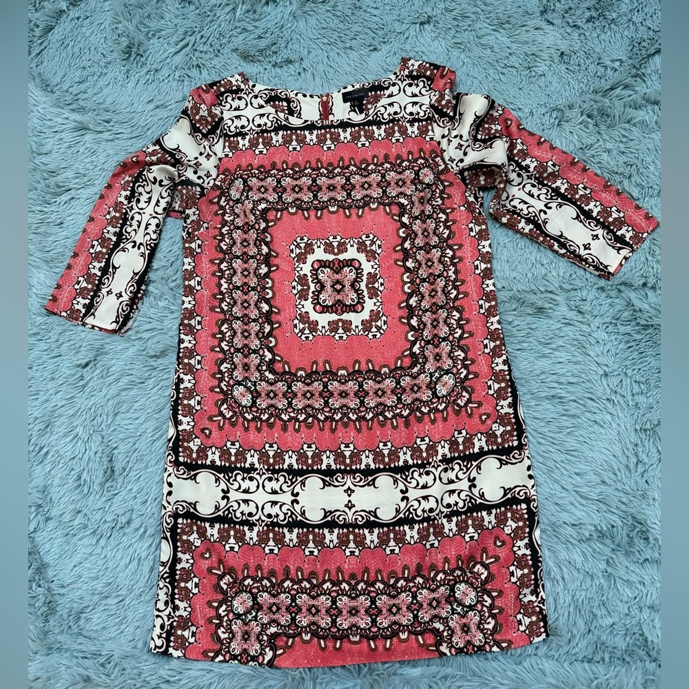 The Limited Geometric pattern 3/4 sleeve mid length shift dress size medium